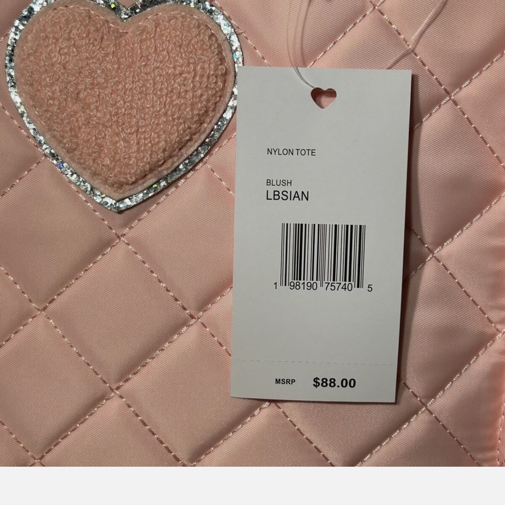 Betsy Johnson Pink Heart Quilted Bag NWT - Picture 4 of 5